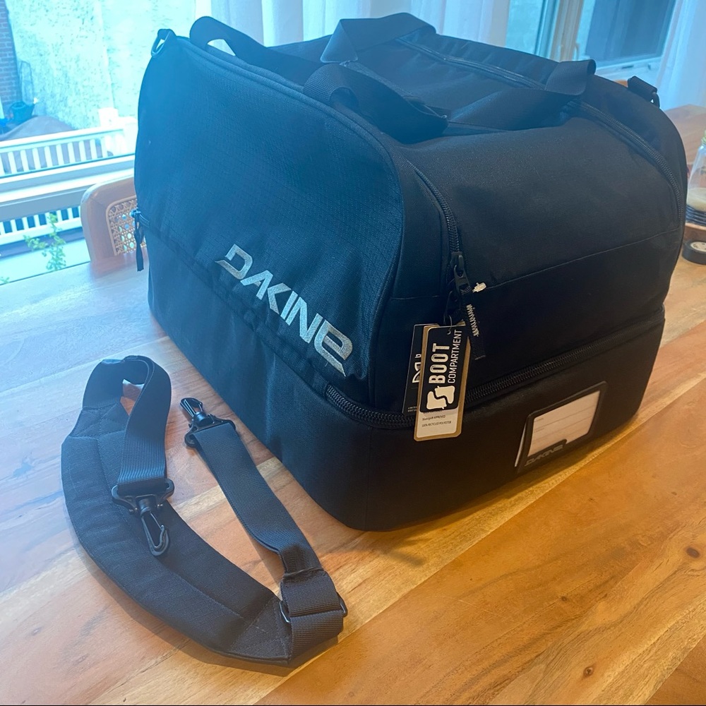 Da Kine ski boot Locker